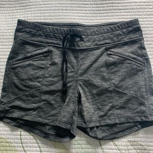 Athleta metro shorts